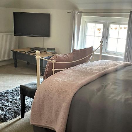 The Dairyman Suite Moreton  Extérieur photo