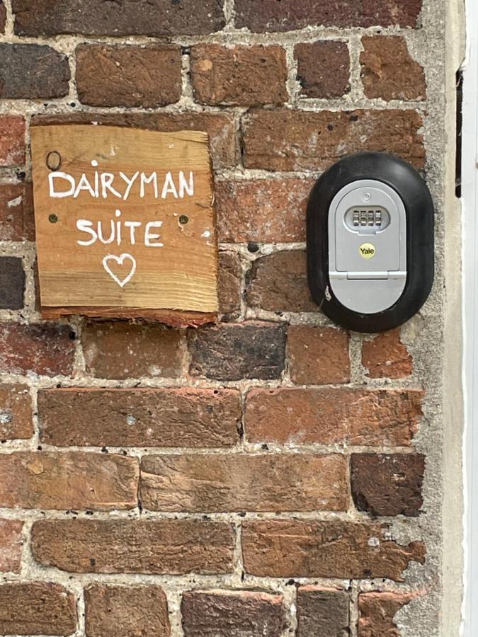 The Dairyman Suite Moreton  Extérieur photo